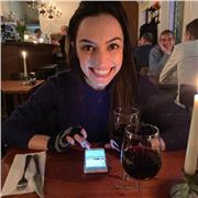 Diplomata al liceo linguistico ho vissuto e lavorato all'estero per perfezionamento are la lingua inglese